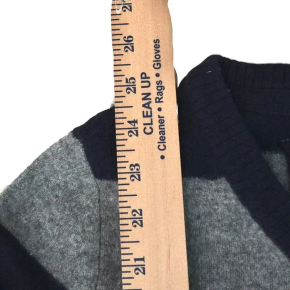 Abercrombie & Fitch Men's Rugby Wool Sweater Size Medium Fits Small Navy Grey - Picture 4 of 7